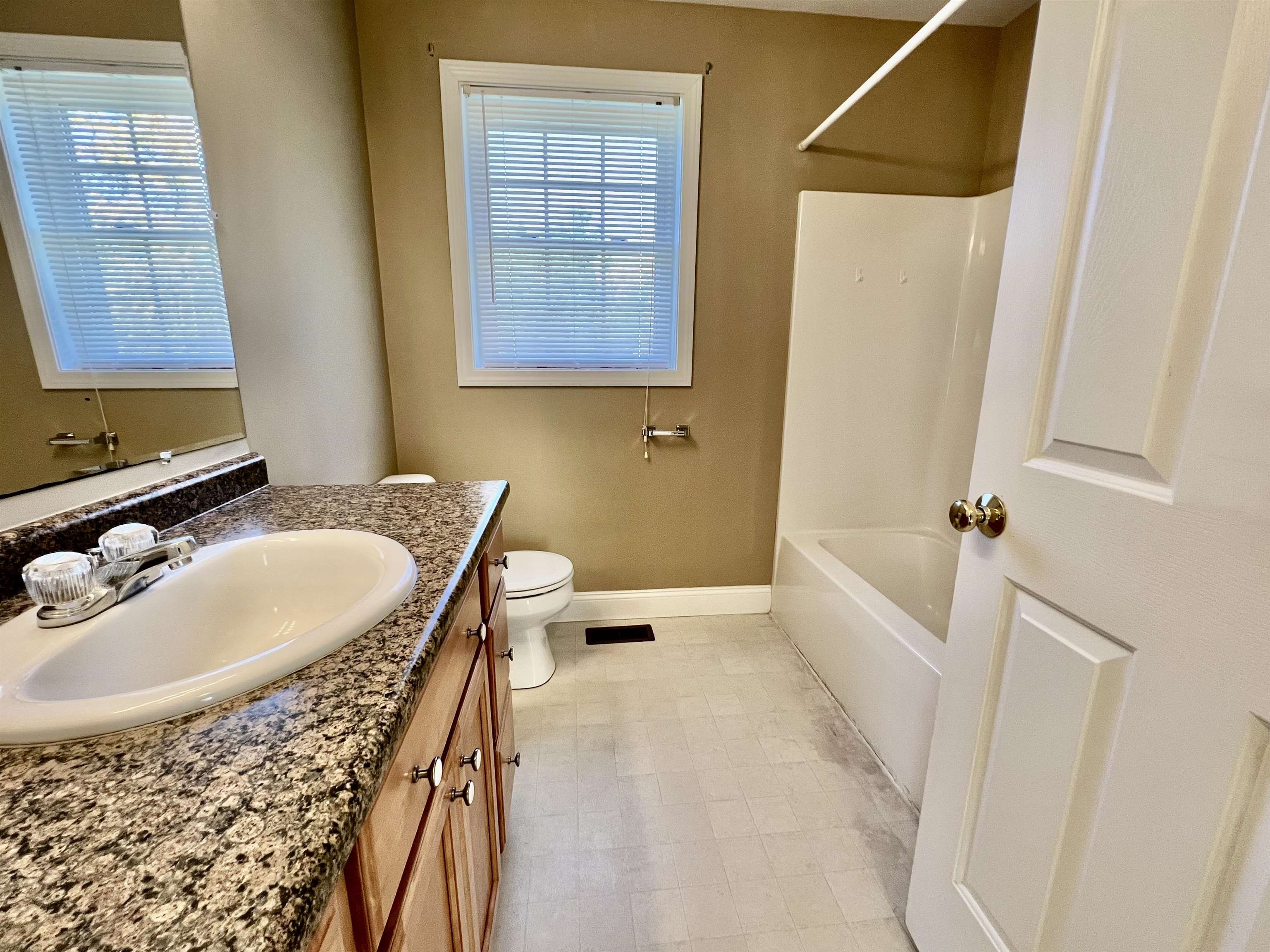 120 Mountain View Road Deerfield, NH 03037 - Photo 19 of 30