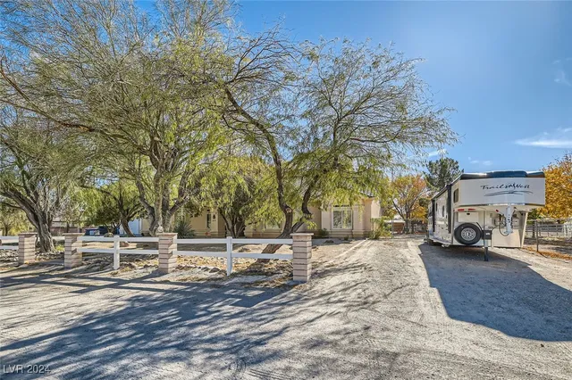 $6,920,000 | 6325 Guy Avenue, Las Vegas, NV 89131