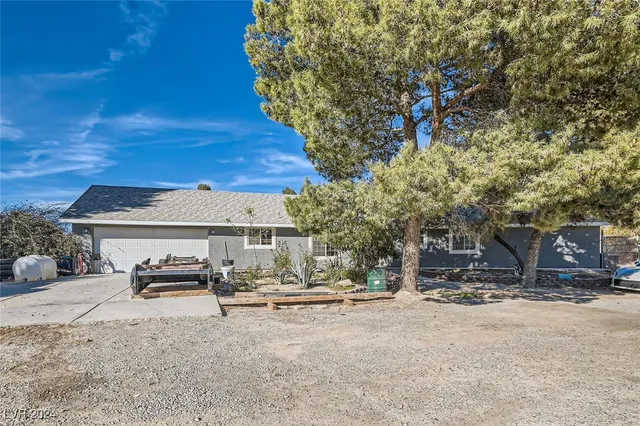 $6,920,000 | 6325 Guy Avenue, Las Vegas, NV 89131
