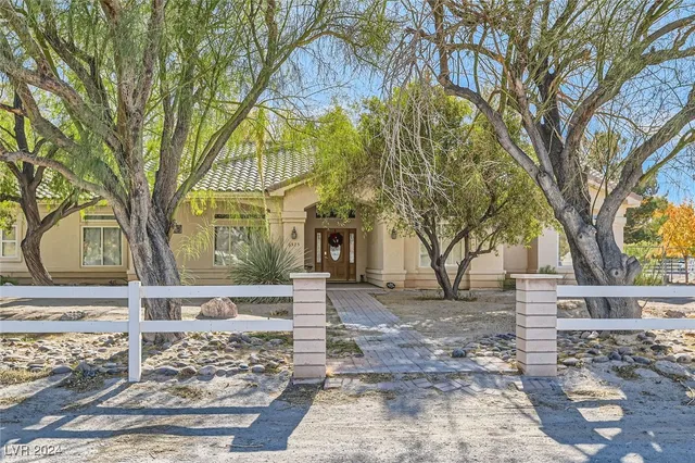 $6,920,000 | 6325 Guy Avenue, Las Vegas, NV 89131