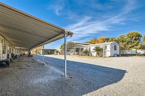 $6,920,000 | 6325 Guy Avenue, Las Vegas, NV 89131
