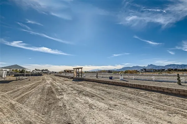 $6,920,000 | 6325 Guy Avenue, Las Vegas, NV 89131