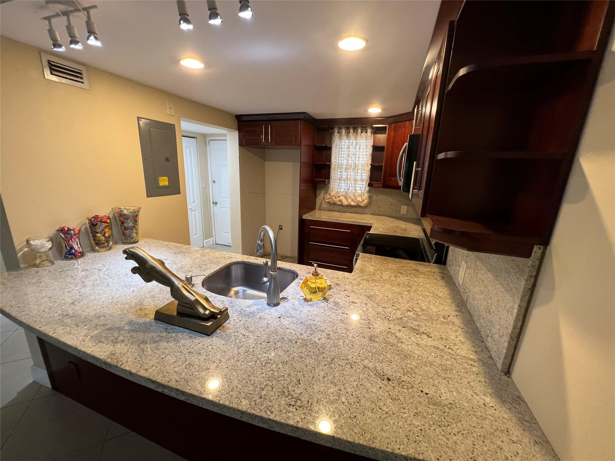 9300 Southwest 8th Street, Unit 108 Boca Raton, FL 33428 - Photo 28 of 40