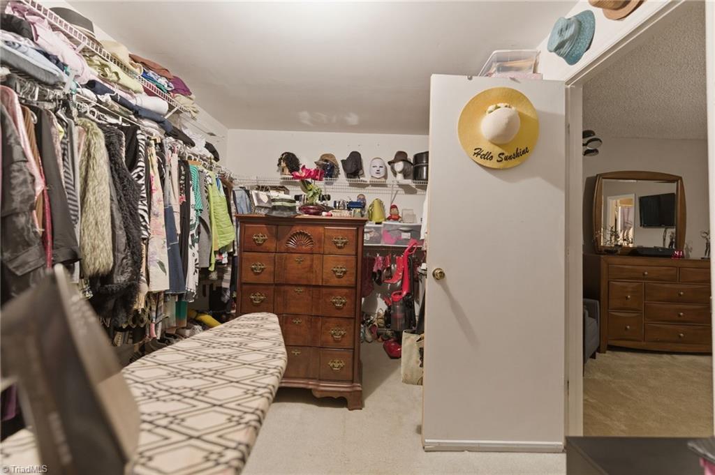 2360 Dellabrook Road Winston-Salem, NC 27105 - Photo 24 of 29