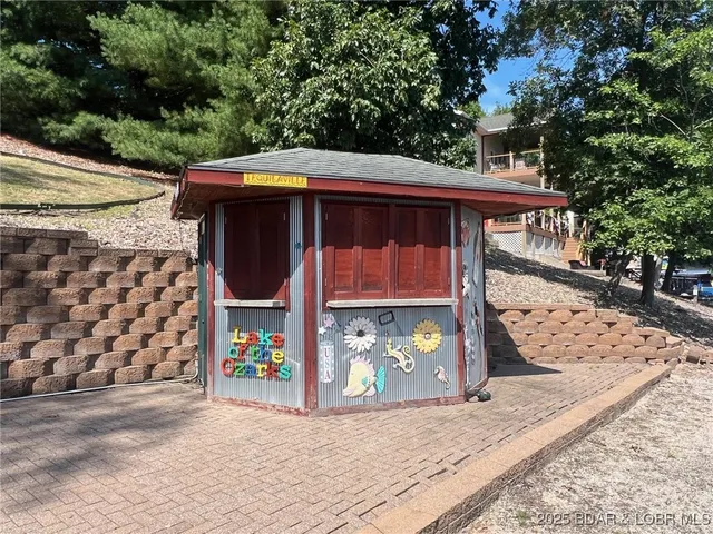 $1,390,000 | 32945 Green Hills Road, Gravois Mills, MO 65037