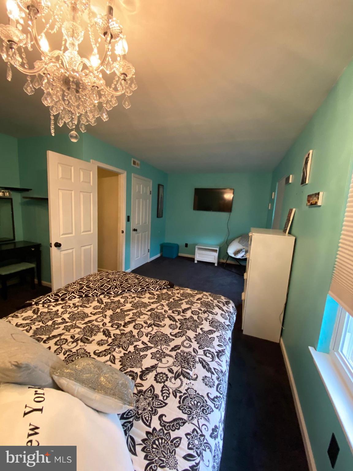 1 Uranus Road Sewell, NJ 08080 - Photo 16 of 22 Gallery Image 16