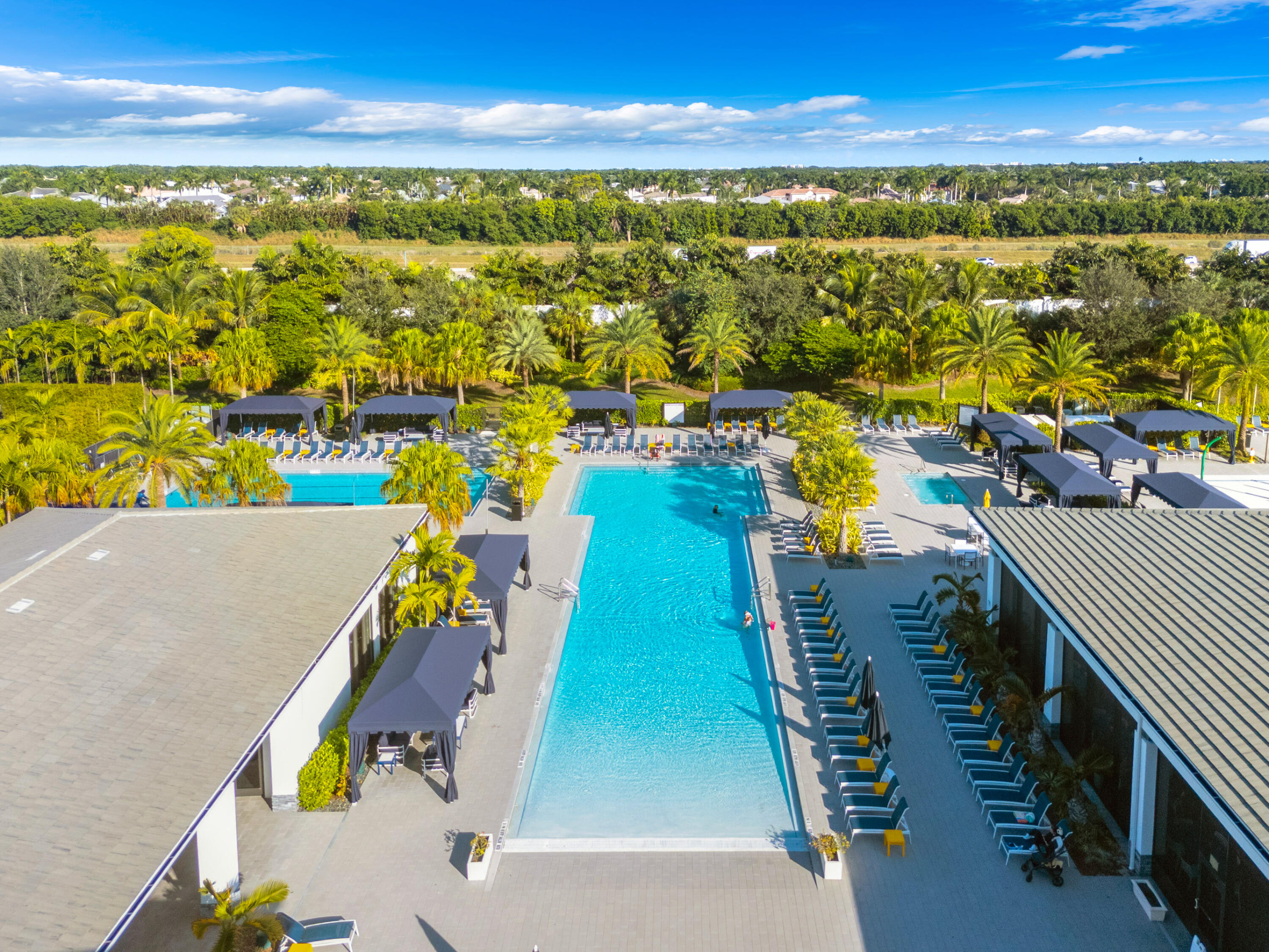 8281 Oceanus Drive Boca Raton, FL 33496 - Photo 5 of 52