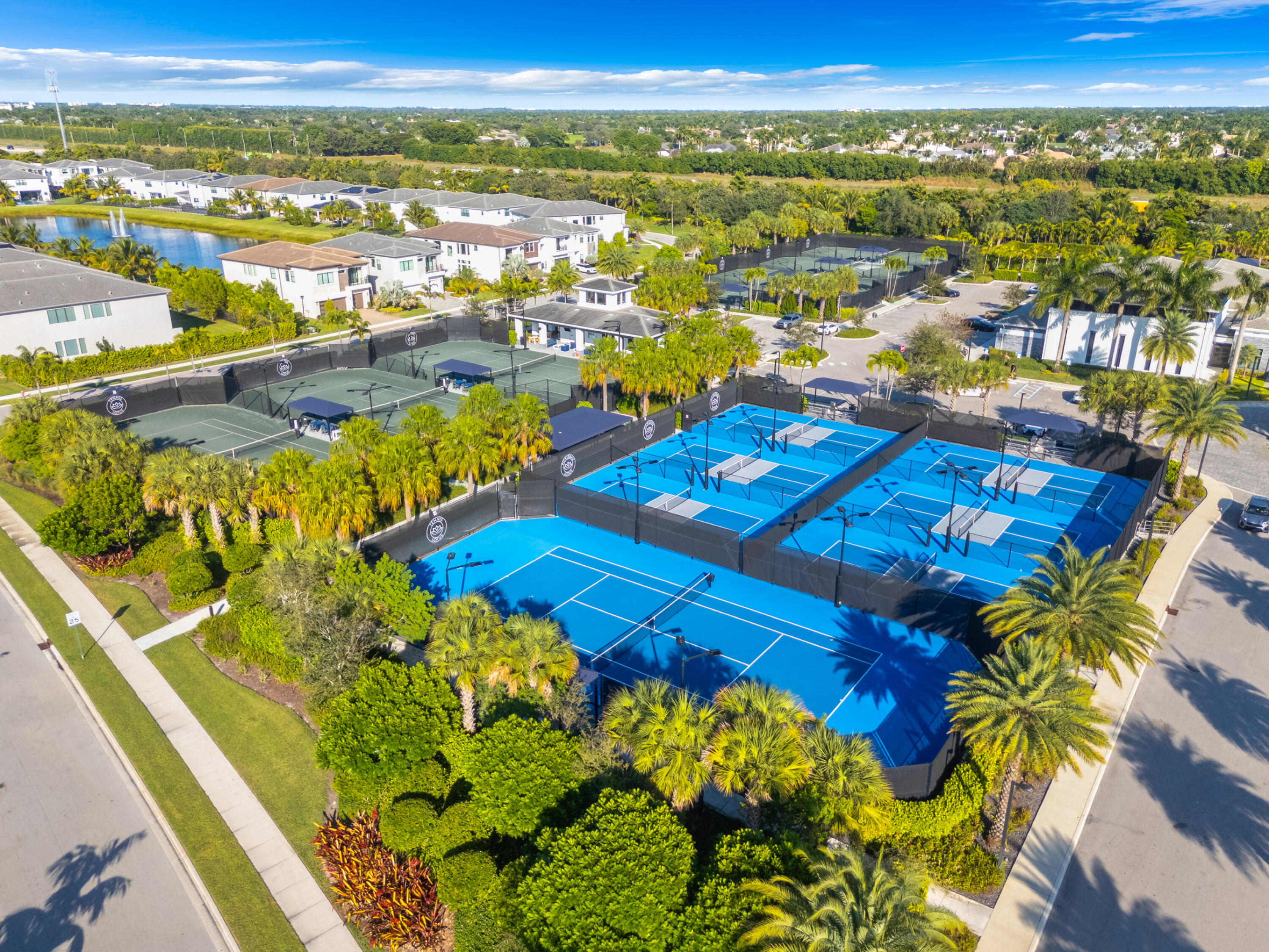 8281 Oceanus Drive Boca Raton, FL 33496 - Photo 7 of 52 a view of a city