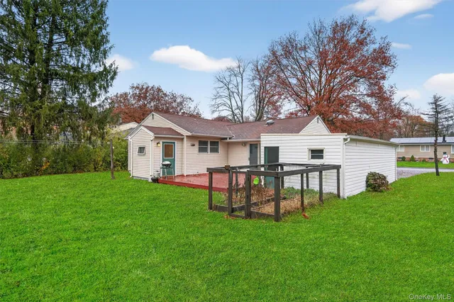 $450,000 | 24 Patricia Lane, Washingtonville, NY 10992