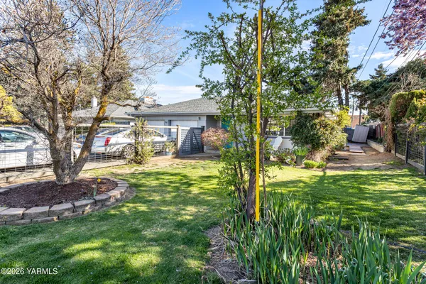 $319,000 | 4004 Avalanche Avenue, Yakima, WA 98908