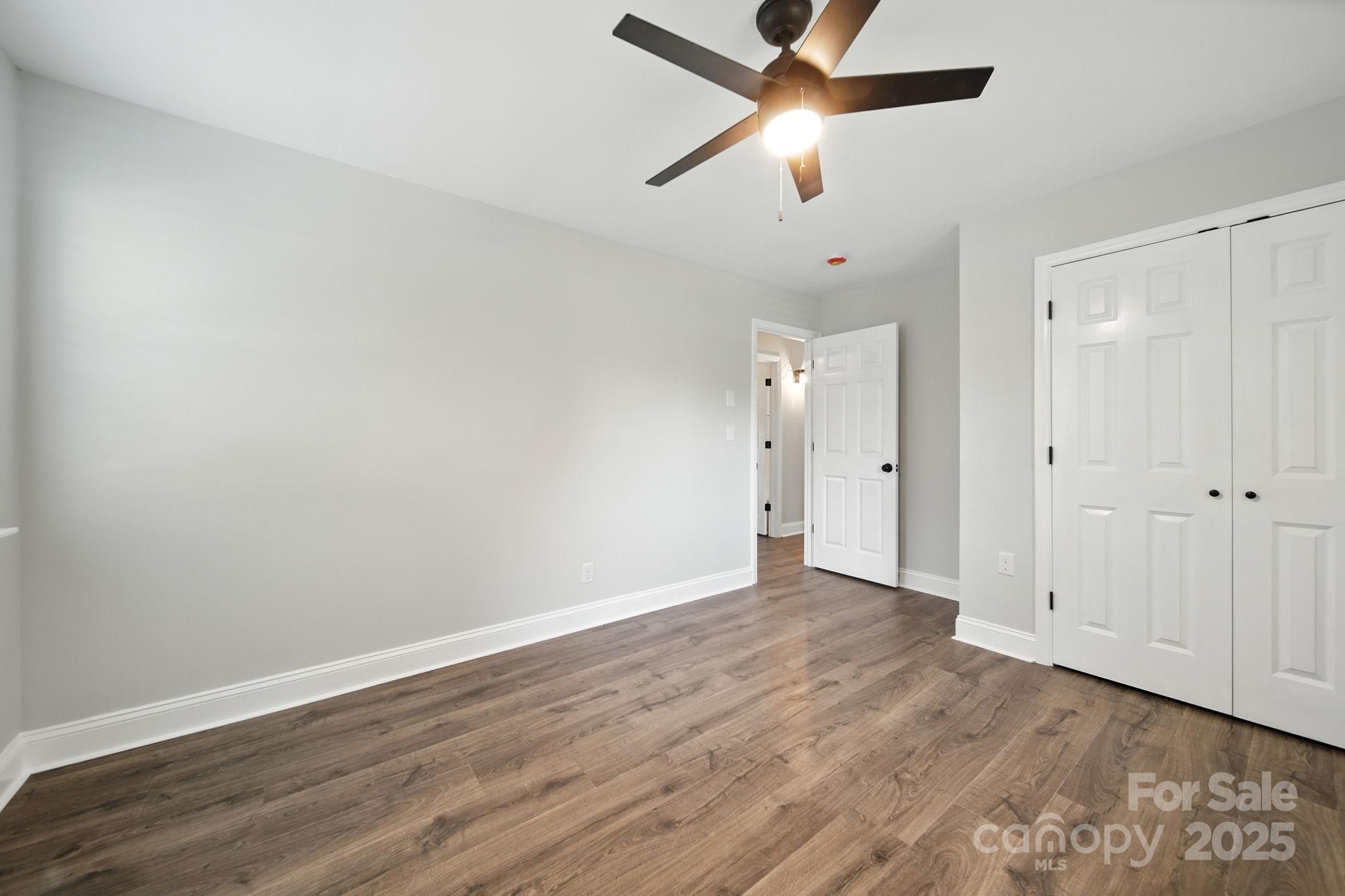 830 Log Cabin Road Charlotte, NC 28213 - Photo 20 of 33 Gallery Image 20