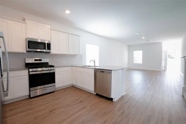 $2,395 | 913 Legends Lane, Georgetown, TX 78628