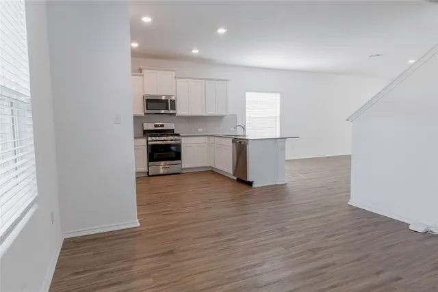 $2,395 | 913 Legends Lane, Georgetown, TX 78628