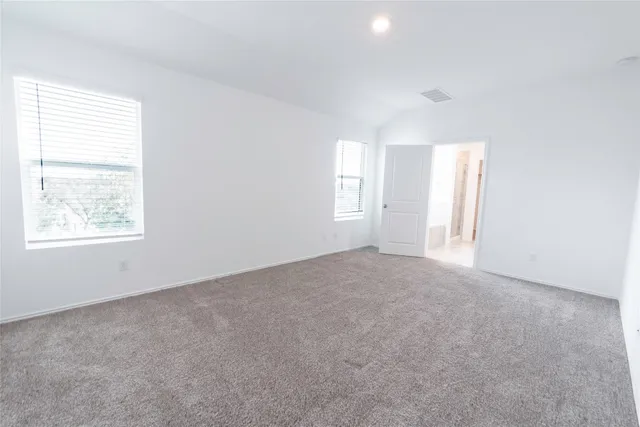 $2,395 | 913 Legends Lane, Georgetown, TX 78628