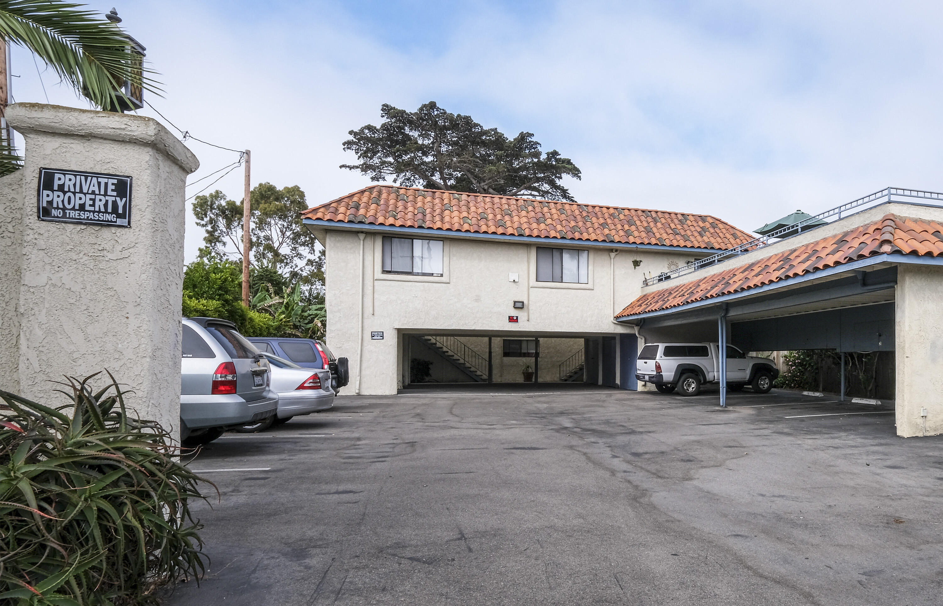 4956 5th Street Carpinteria, CA 93013 - Photo 4 of 16 a view of a house with sitting area and furniture