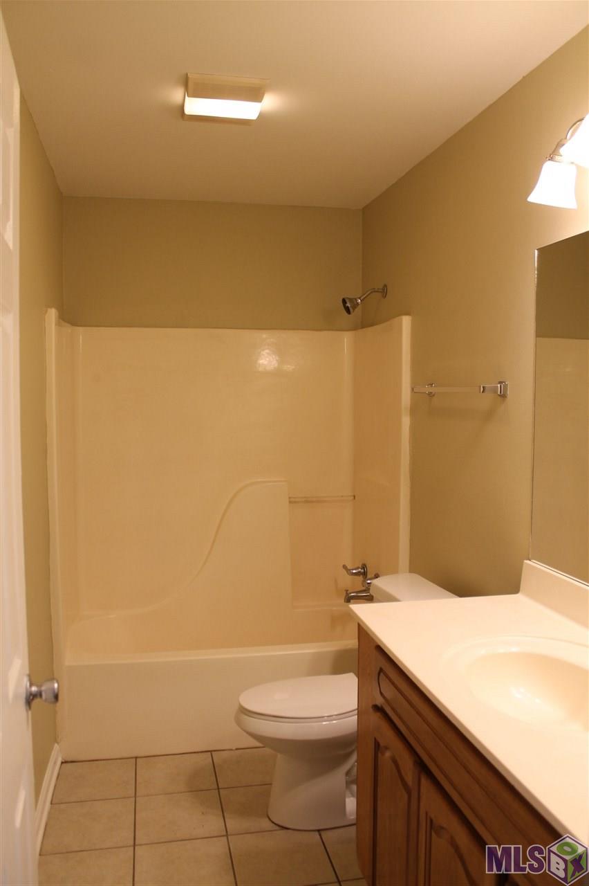 14325 Elmbridge Avenue Baton Rouge, LA 70819 - Photo 10 of 12 Gallery Image 10