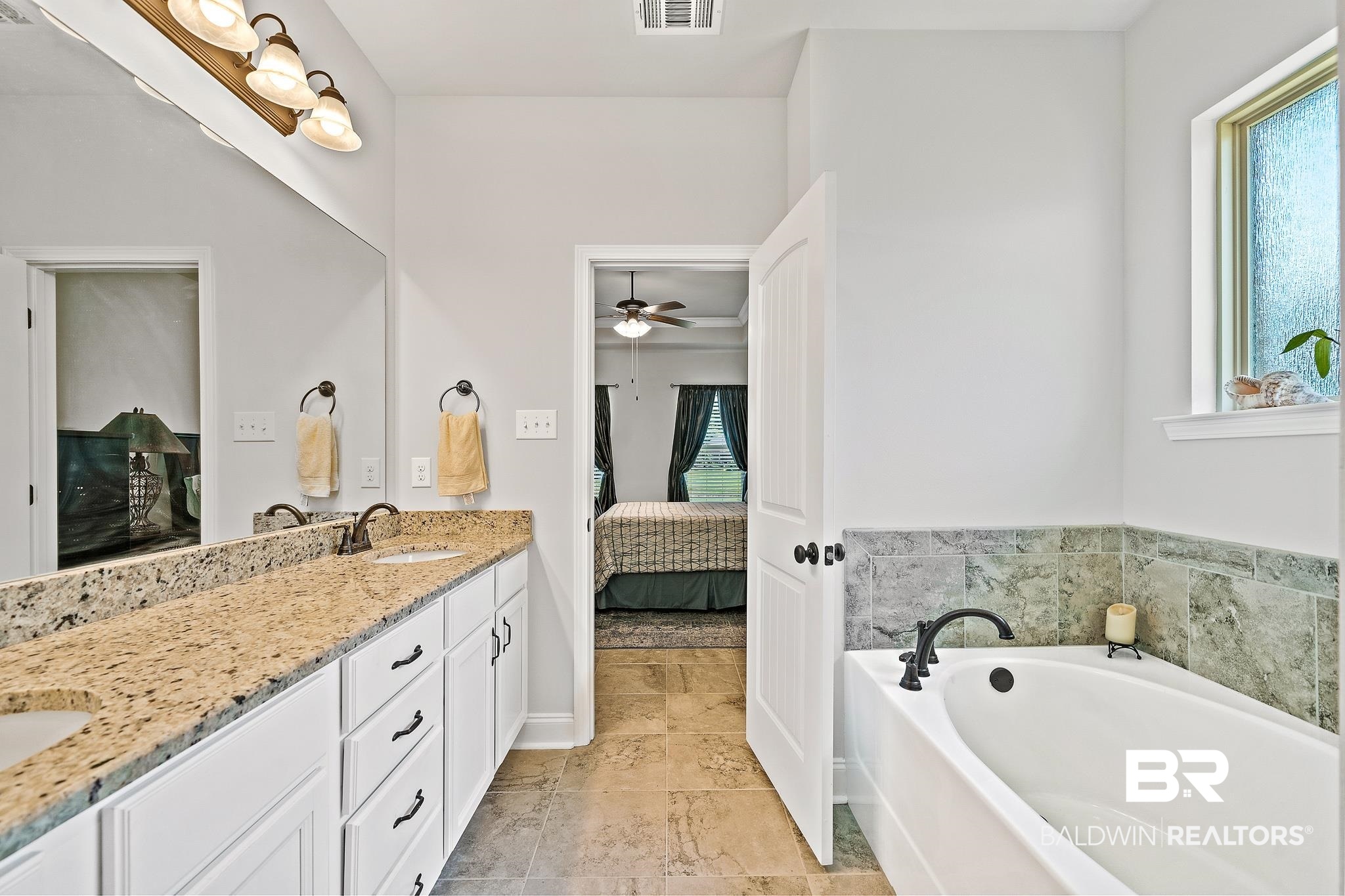 1379 Surrey Loop Foley, AL 36535 - Photo 11 of 36 Master bath