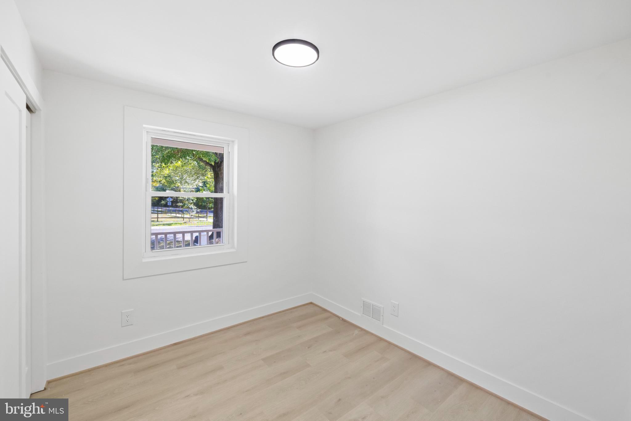 4821 Topping Road Rockville, MD 20852 - Photo 20 of 45 an empty room with a window