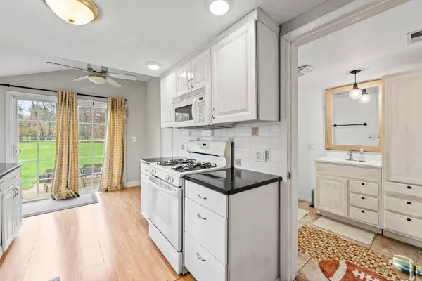 $285,000 | 4616 River Drive, Lisle, IL 60532