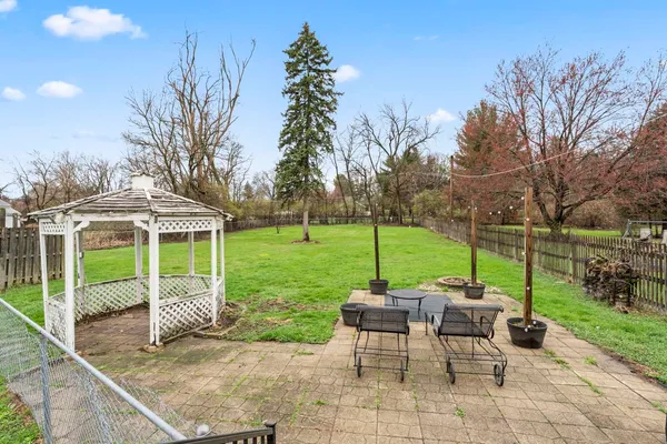 $285,000 | 4616 River Drive, Lisle, IL 60532