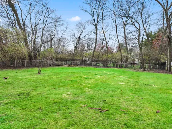 $285,000 | 4616 River Drive, Lisle, IL 60532