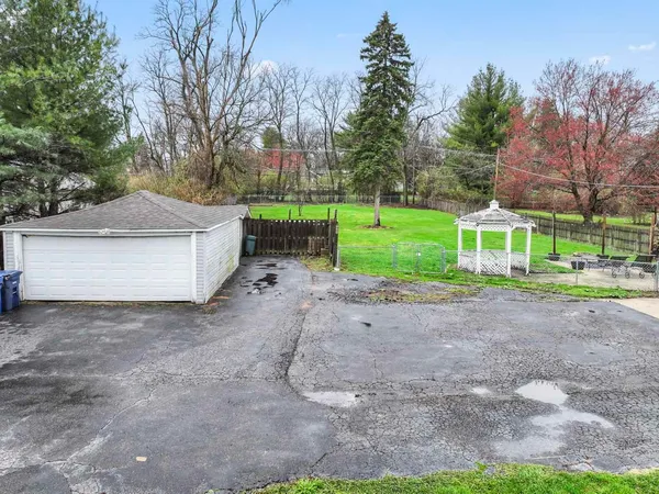 $285,000 | 4616 River Drive, Lisle, IL 60532