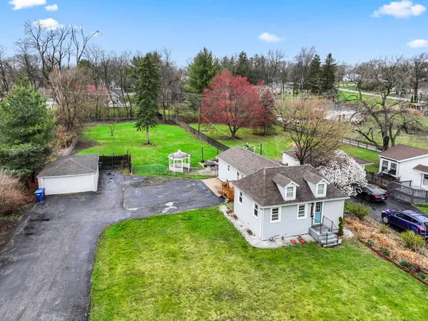 $285,000 | 4616 River Drive, Lisle, IL 60532