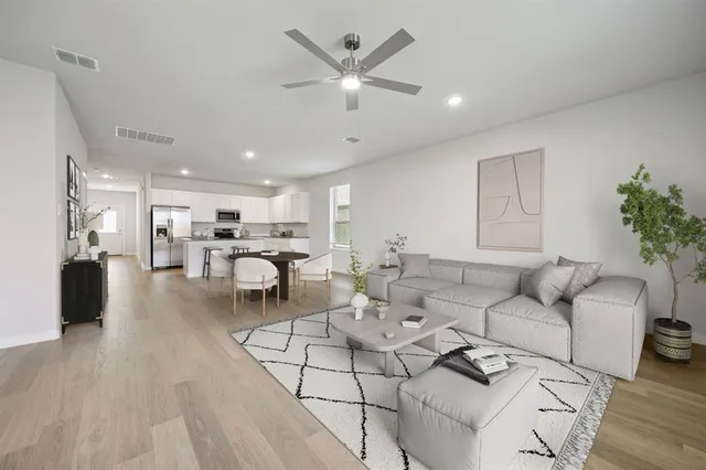 $349,990 | 720 Poppy Lane, Lavon, TX 75166