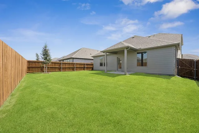 $349,990 | 720 Poppy Lane, Lavon, TX 75166