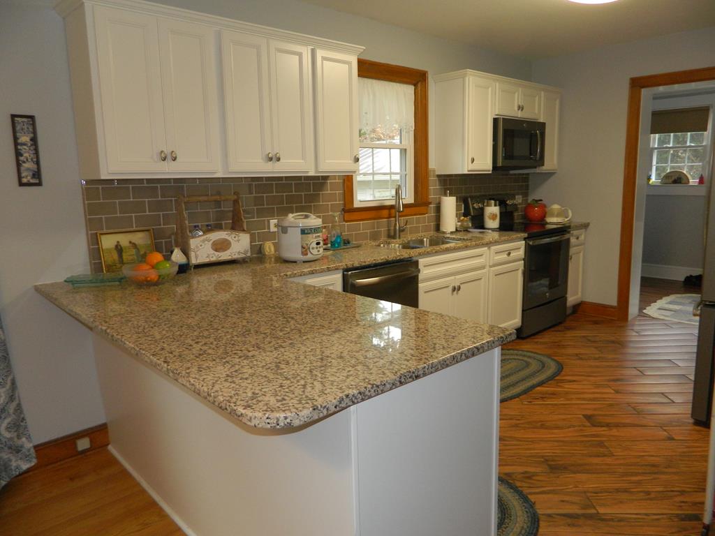 225 Maple Street Glade Spring, VA 24340 - Photo 16 of 66 Gallery Image 16