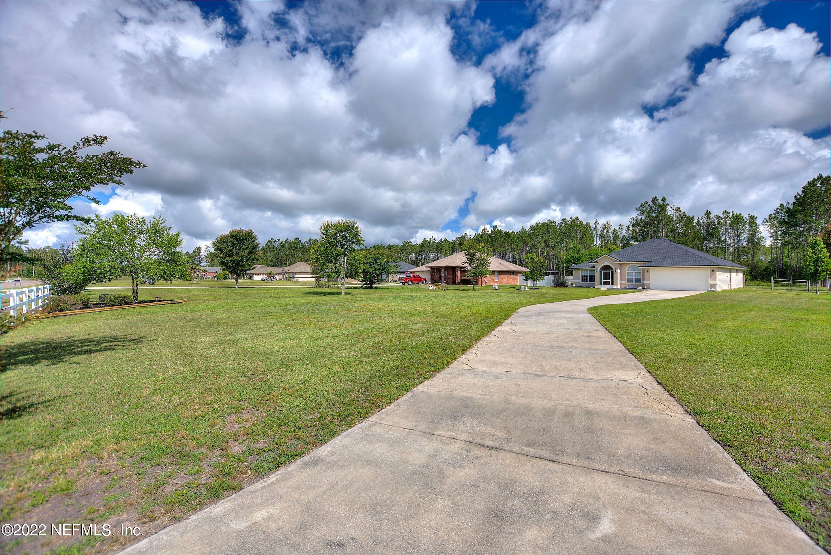 9186 Ford Road Bryceville, FL 32009 - Photo 7 of 29 John Brenda long driveway