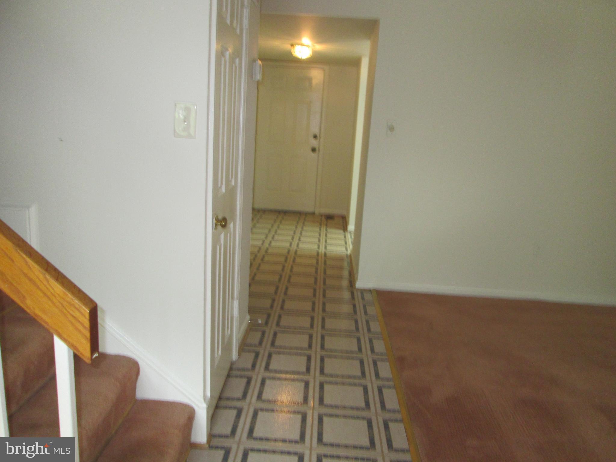 3721 Capulet Terrace, Unit 47 Silver Spring, MD 20906 - Photo 8 of 30 Spacious Hall Entry