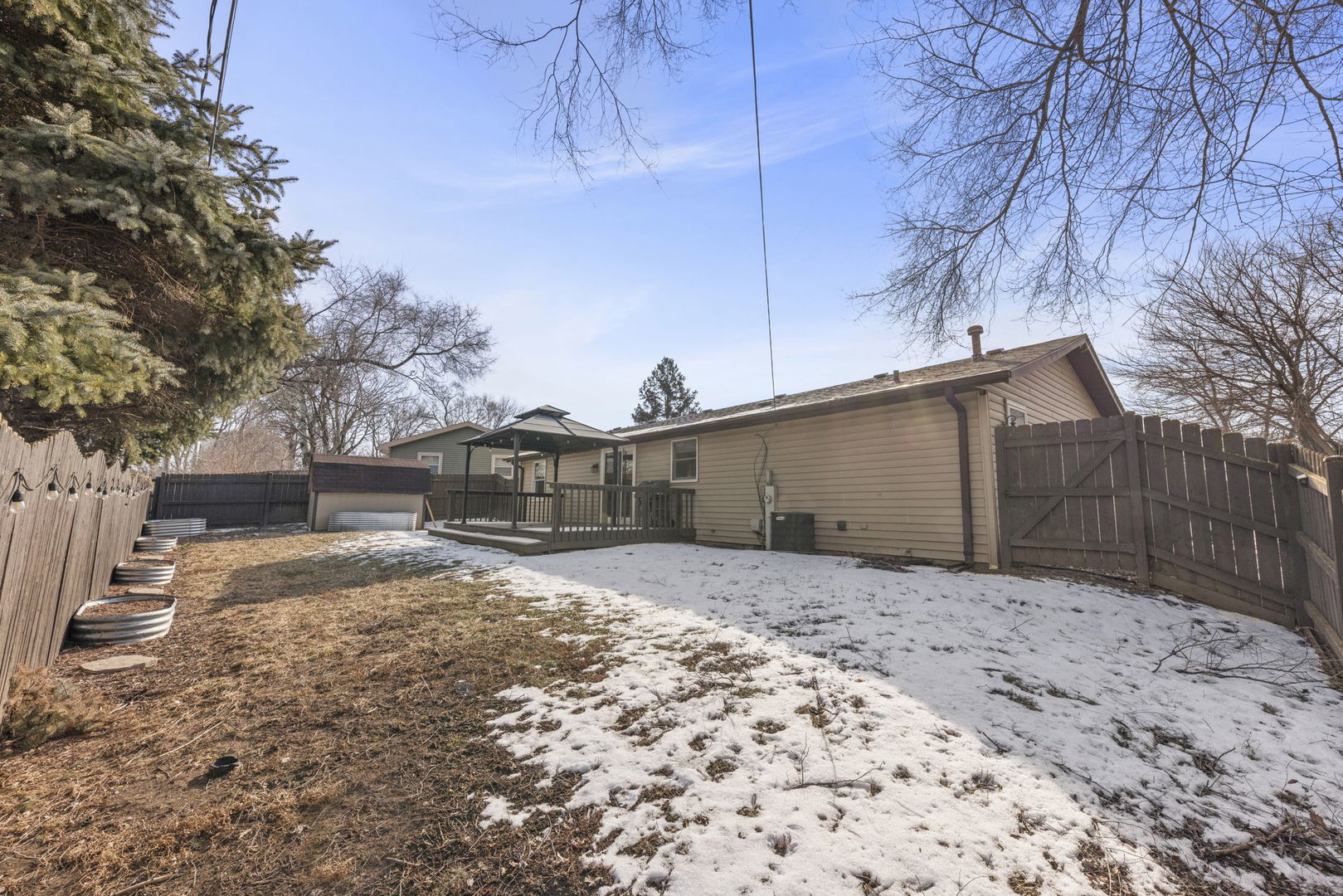 548 Jo Ann Court Lockport, IL 60441 - Photo 20 of 20 a backyard of a house