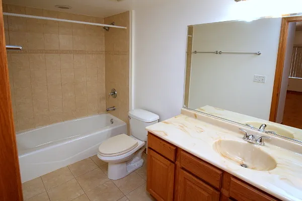 $2,350 | 6560 West Diversey Avenue, Unit 516, Chicago, IL 60707