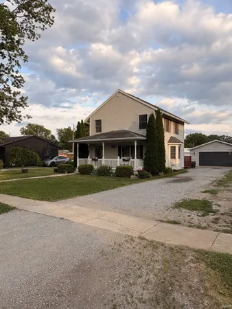$195,900 | 111 East South Railroad Street, Remington, IN 47977