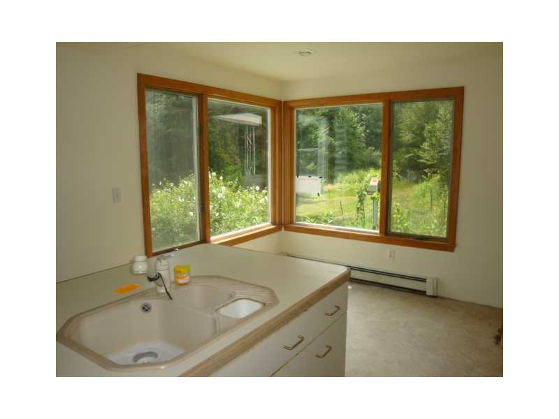 49 Fenner Hill Road Hopkinton, RI 02832 - Photo 4 of 9 Kitchen.