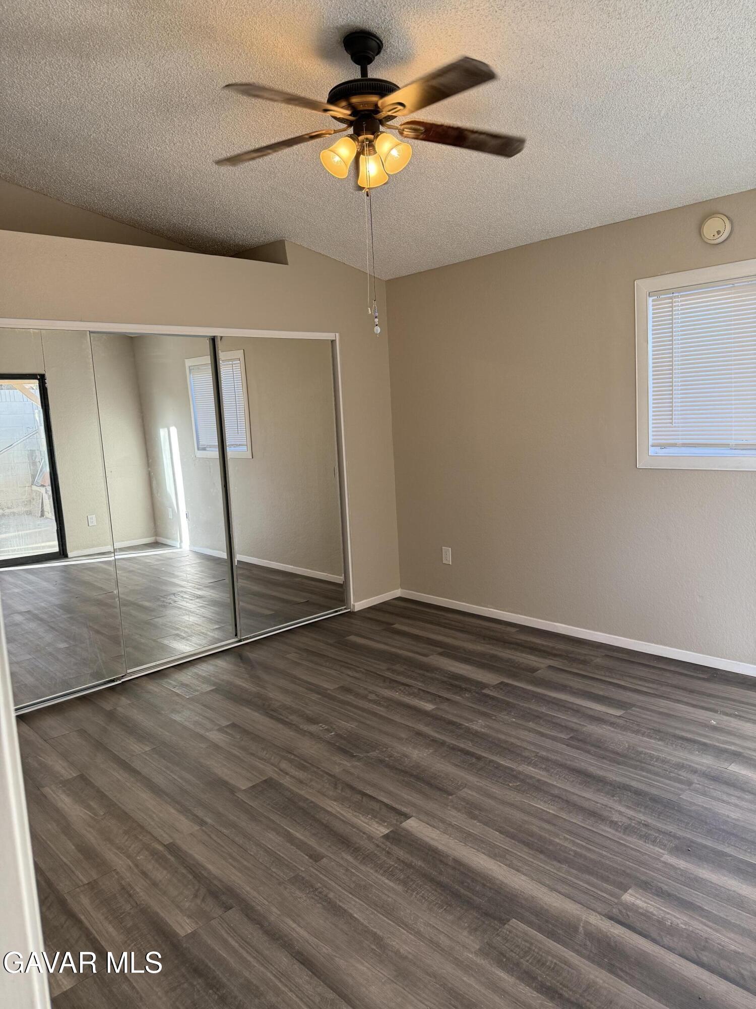 3542 East Ave R 10 Palmdale, CA 93550 - Photo 11 of 20 IMG_3747