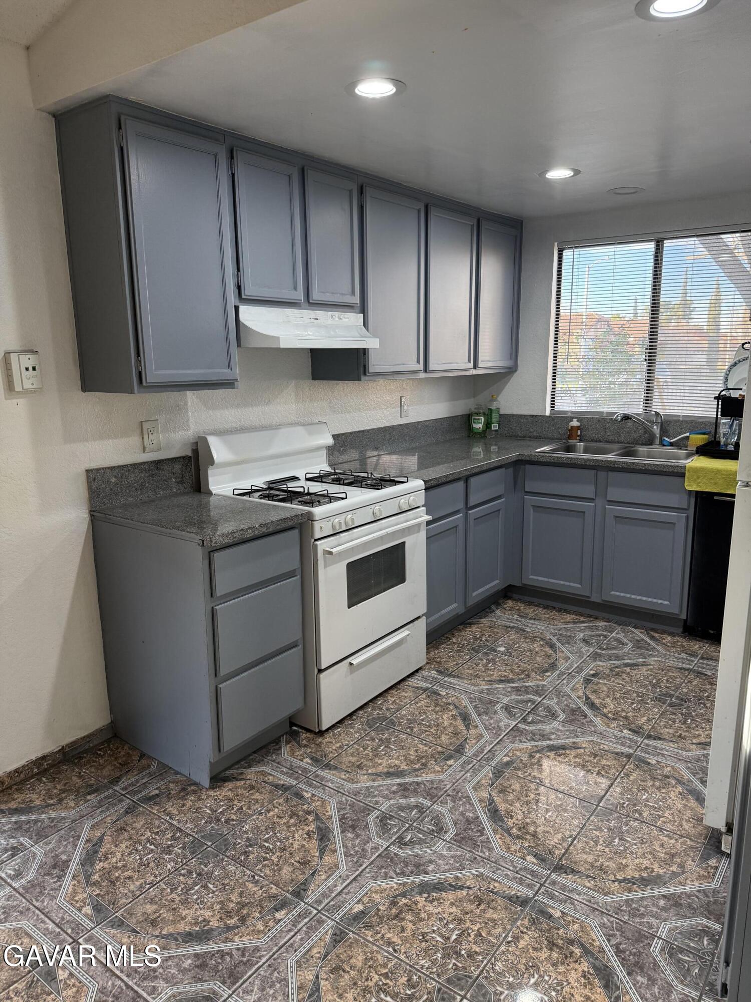 3542 East Ave R 10 Palmdale, CA 93550 - Photo 19 of 20 IMG_3756