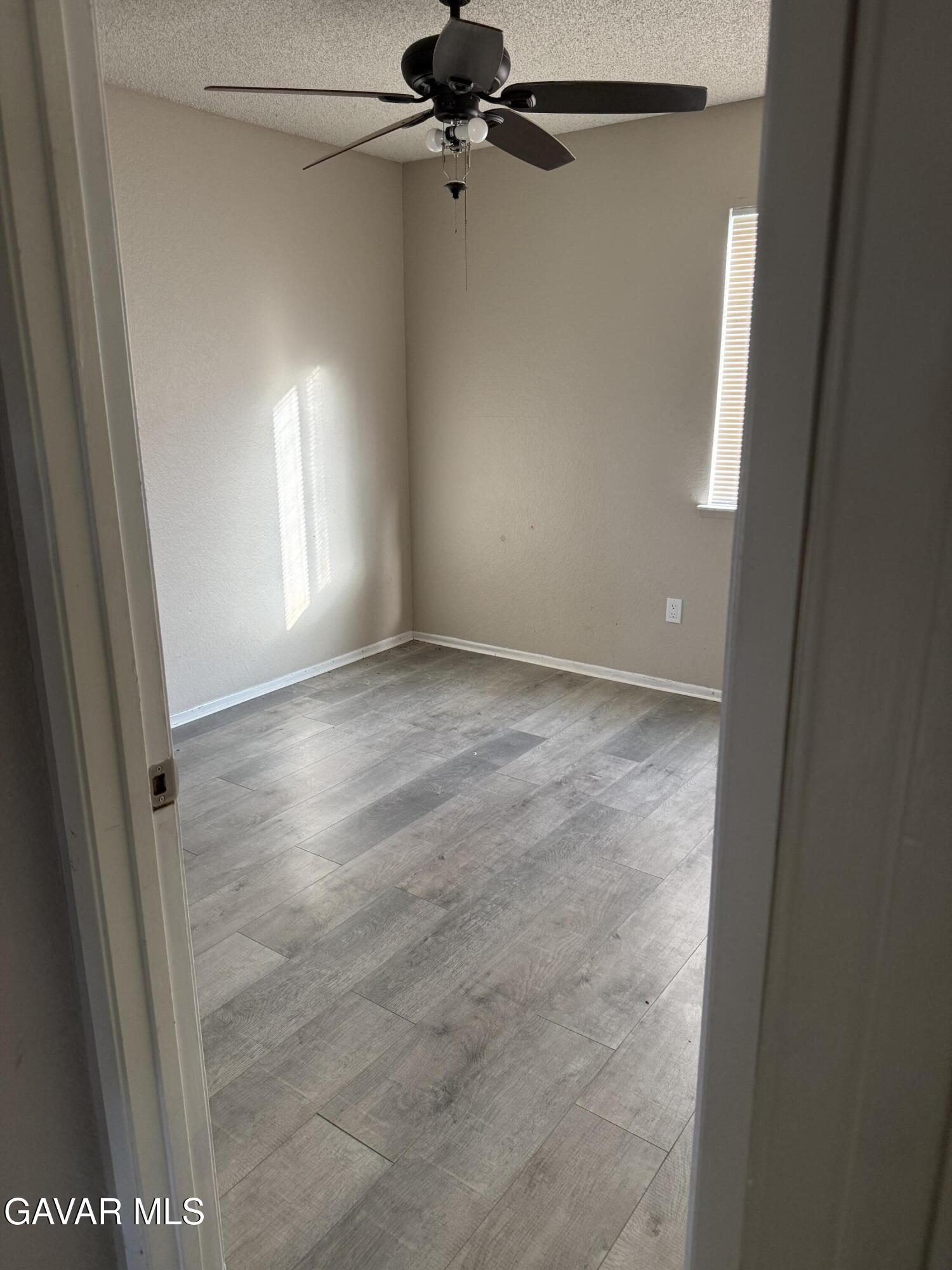 3542 East Ave R 10 Palmdale, CA 93550 - Photo 8 of 20 IMG_3743