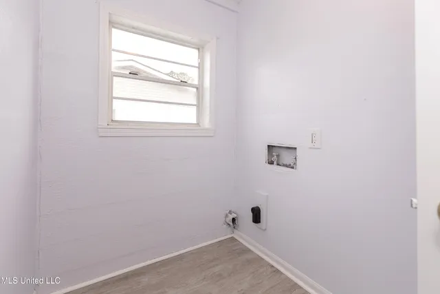 $950 | 8429 Highway 613, Unit 4, Moss Point, MS 39562