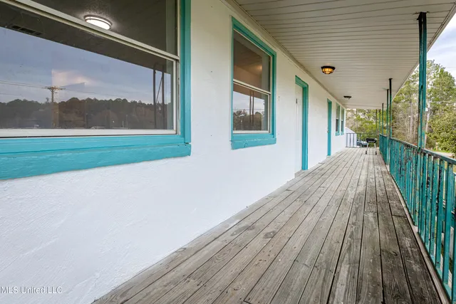 $950 | 8429 Highway 613, Unit 4, Moss Point, MS 39562
