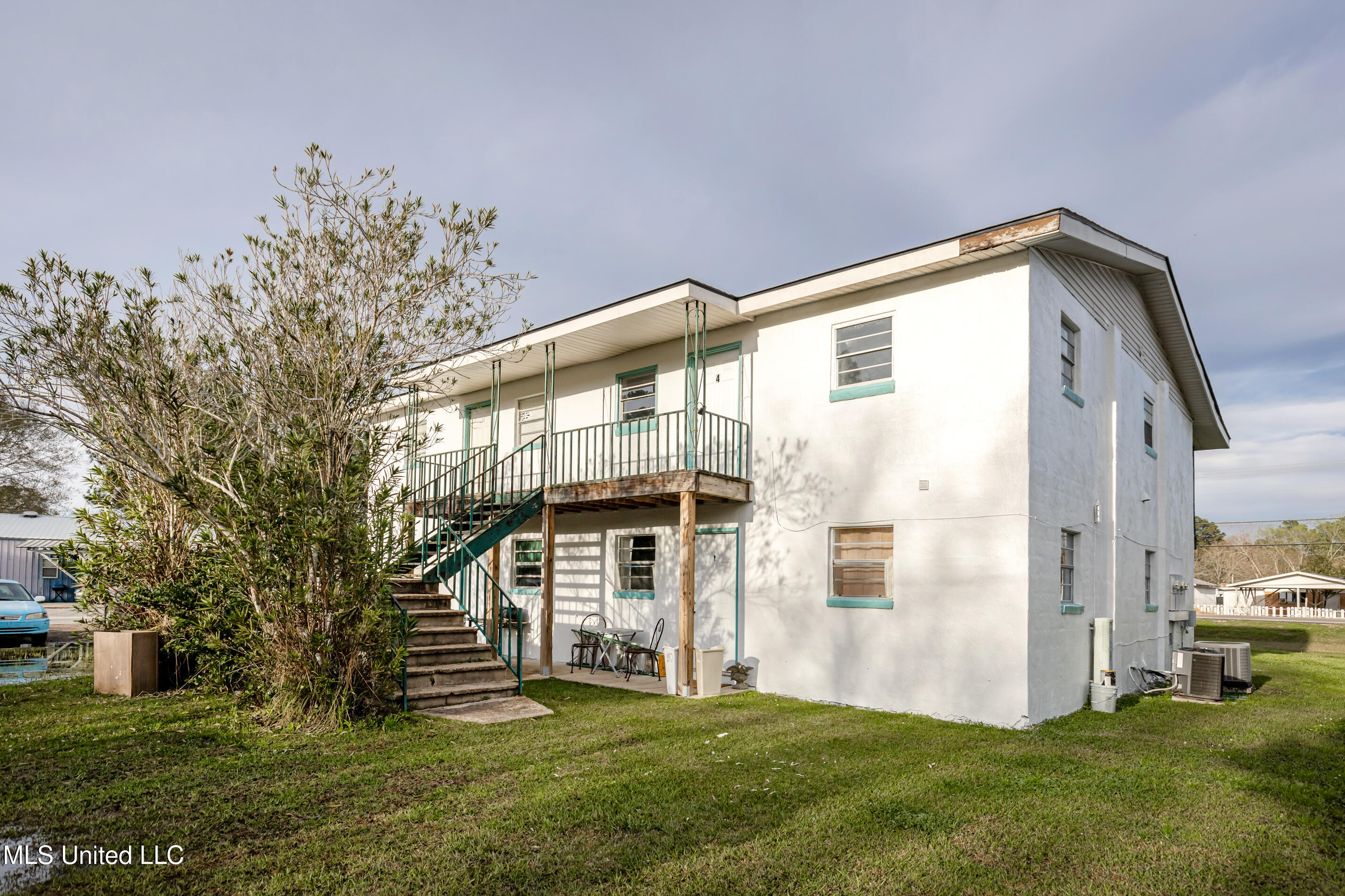 8429 Highway 613, Unit 4 Moss Point, MS 39562 - Photo 4 of 47 IMG_2238