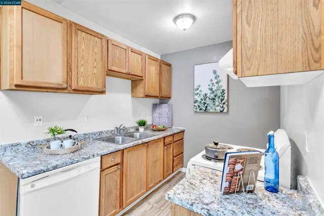 $649,888 | 952-952 Mission Road, South San Francisco, CA 94080