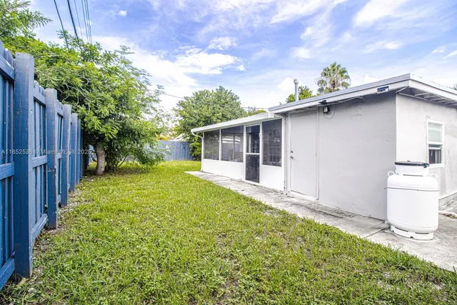 $549,000 | 5601 Southwest 38th Street, Davie, FL 33314