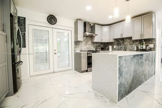 $549,000 | 5601 Southwest 38th Street, Davie, FL 33314