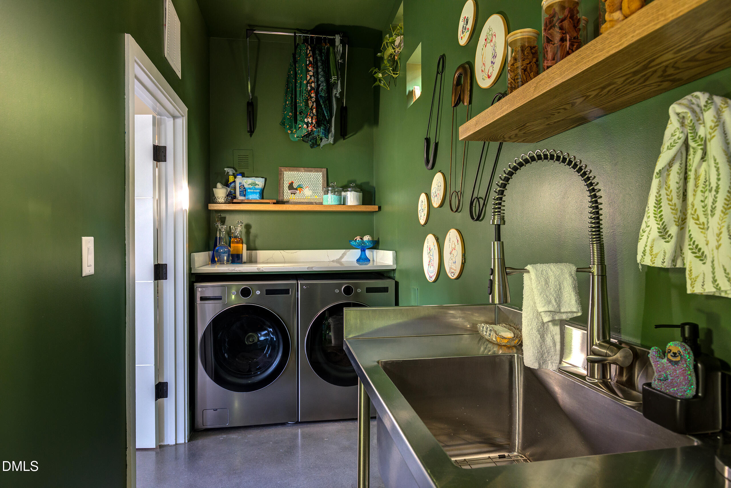 707 Chamberlain Street Raleigh, NC 27607 - Photo 12 of 49 8L4A2192_3_4_web