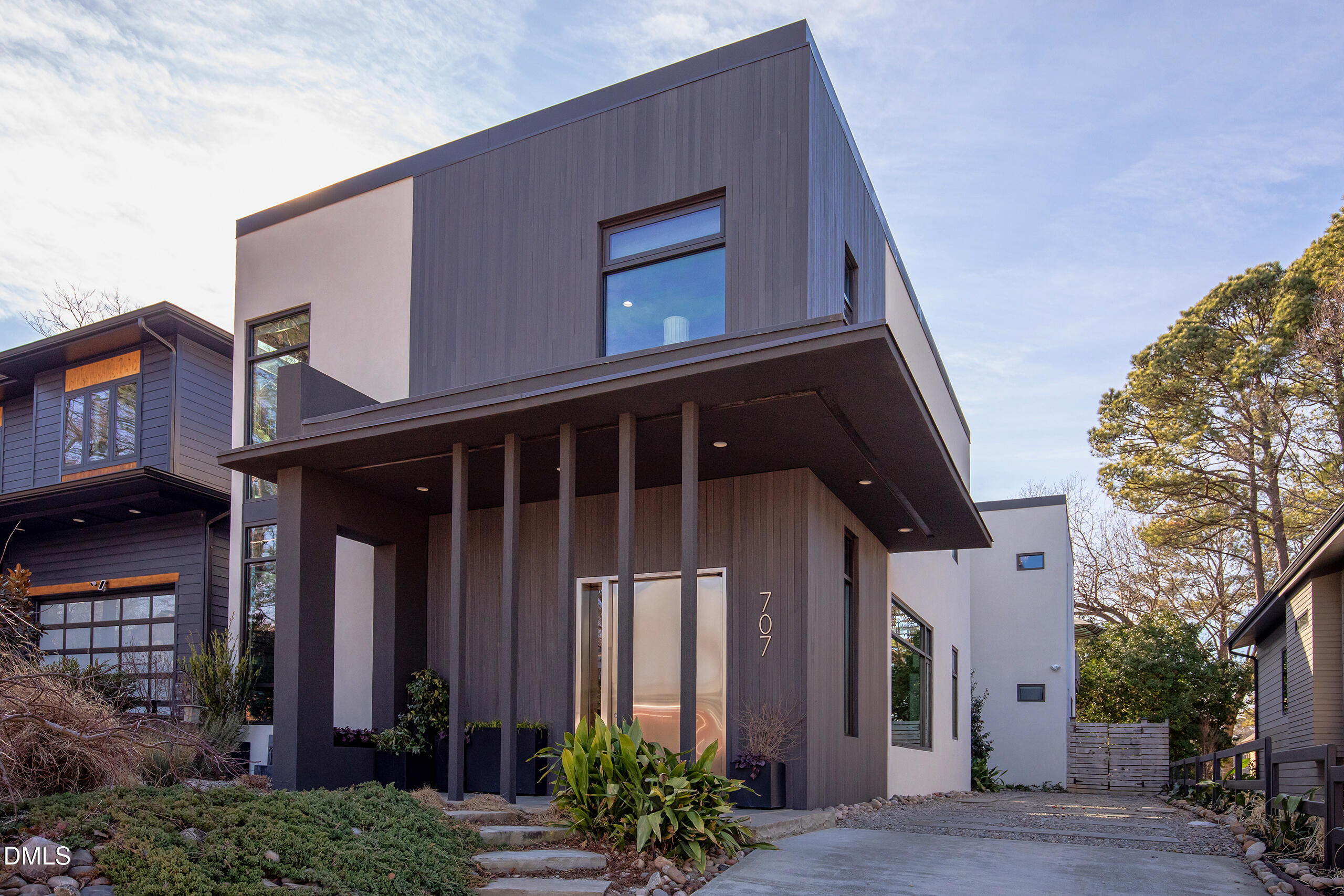 707 Chamberlain Street Raleigh, NC 27607 - Photo 2 of 49 8L4A2353_web