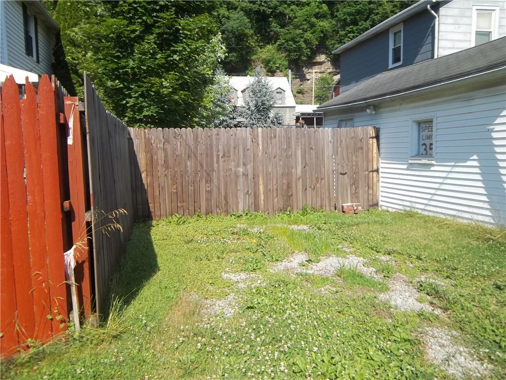 305 Ridge Avenue Kittanning, PA 16201 - Photo 2 of 8 Gallery Image 2