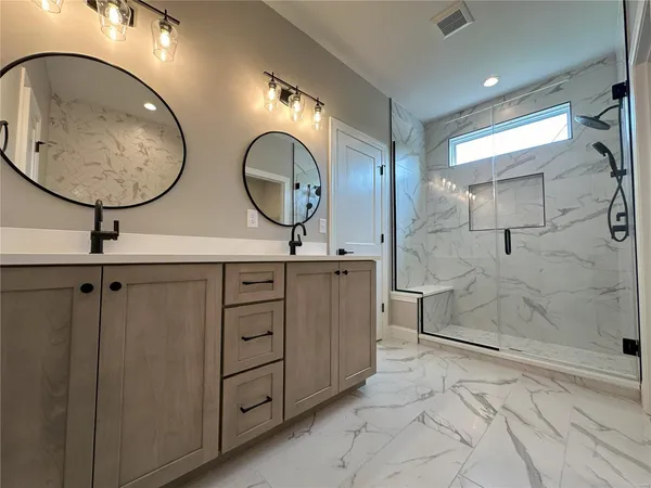 $1,375,000 | 11912 Santino Court, St. Louis, MO 63141