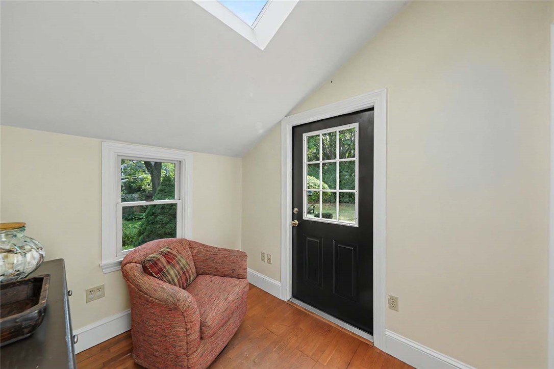 12 Elton Road Barrington, RI 02806 - Photo 18 of 39 Gallery Image 18